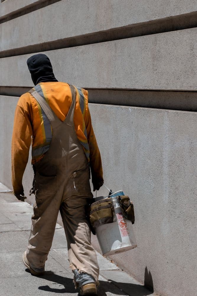 Painter 2 - 2020-05-01T00:00:00Z