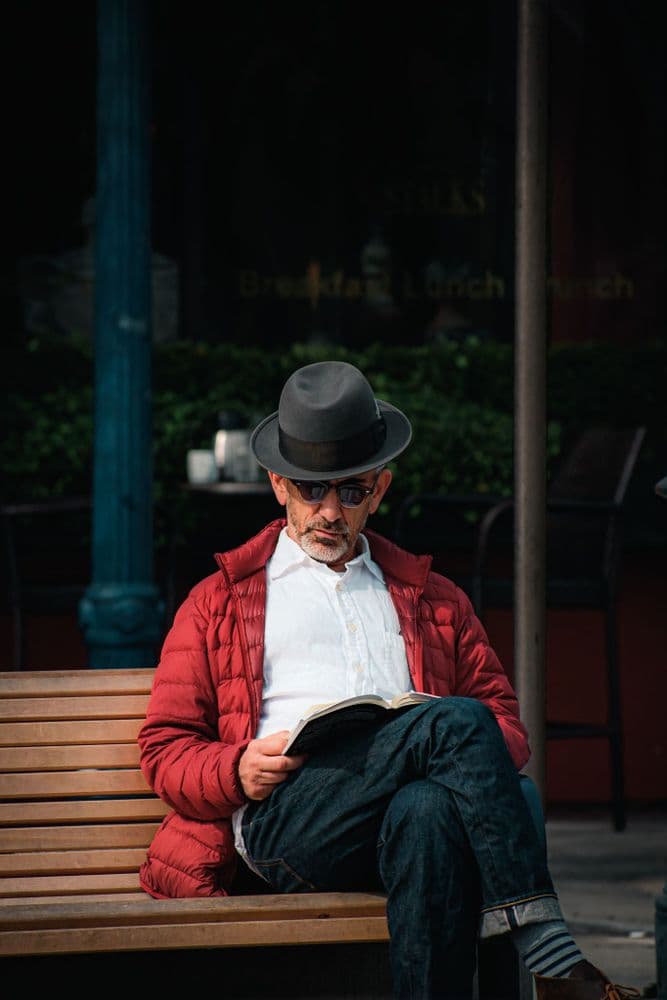 Reading Man - 2020-05-01T00:00:00Z